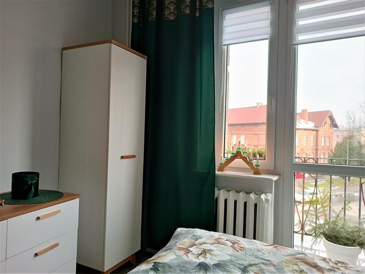 Szmaragdowy Apartament Przy Ulicy Opolskiej Tarnowskie Góry Esterno foto