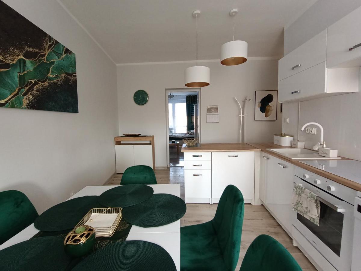 Szmaragdowy Apartament Przy Ulicy Opolskiej Tarnowskie Góry Esterno foto