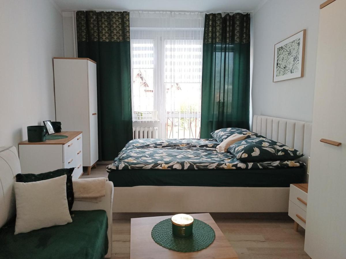 Szmaragdowy Apartament Przy Ulicy Opolskiej Tarnowskie Góry Esterno foto