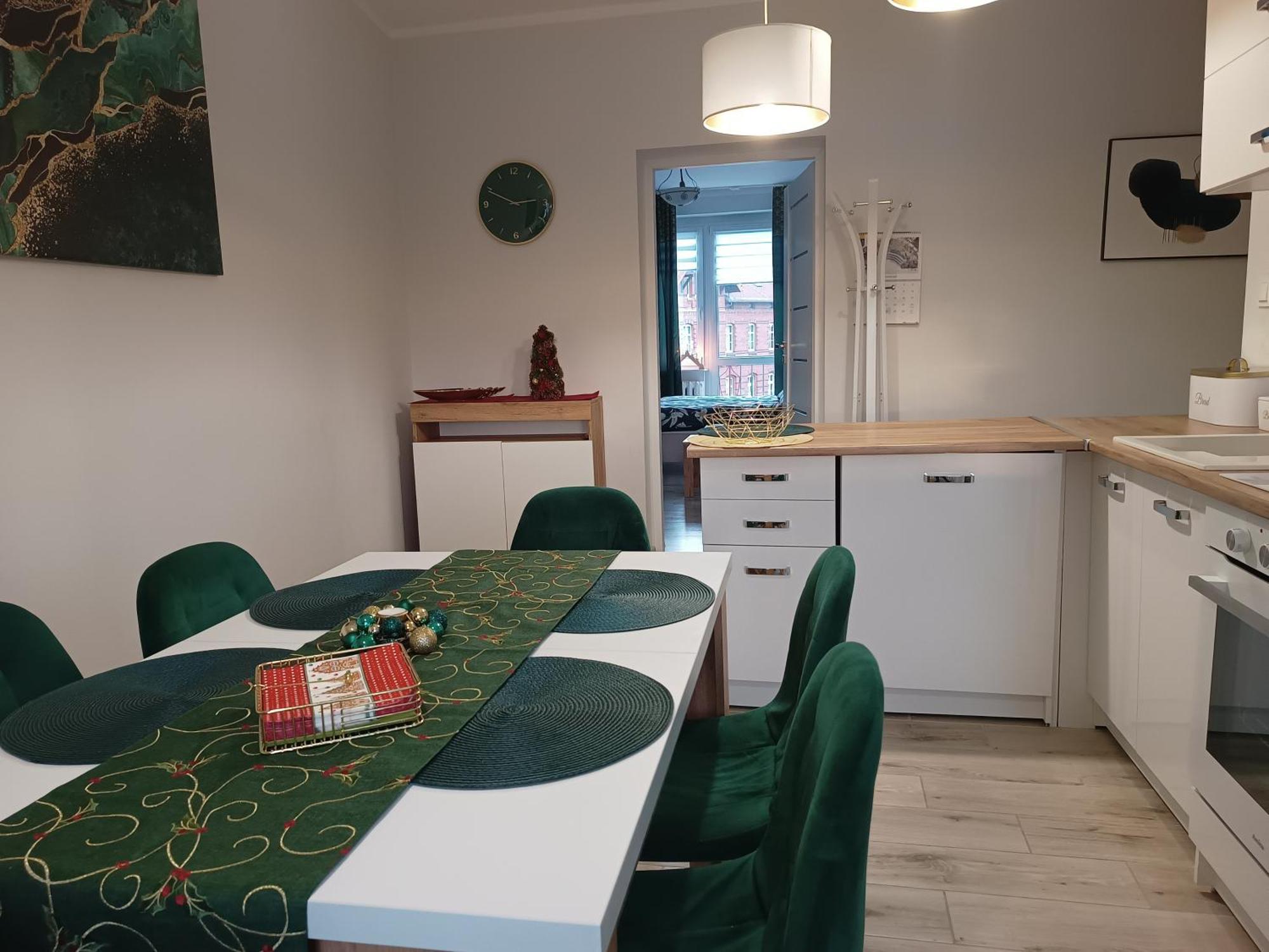 Szmaragdowy Apartament Przy Ulicy Opolskiej Tarnowskie Góry Esterno foto